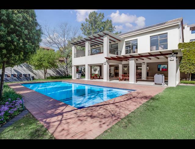 1 BEDROOM APARTMENT FOR SALE IN LONEHILL